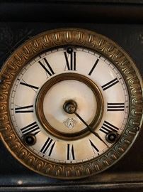 Face of Ansonia clock