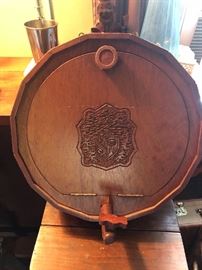 Wall hanging "bar" in form of a whiskey barrel