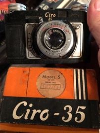 Graflex Ciro-35 camera in box, flash in box