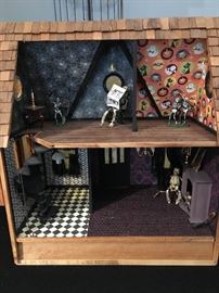 Miniature haunted house 