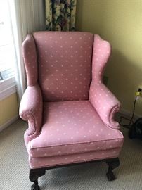 Wing-back arm chair with claw feet