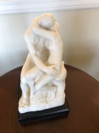 Statue - Replica of Rodan - kissing sculpture