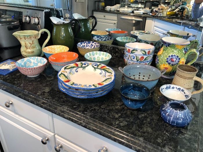 Assorted fish ware and bowls 