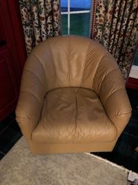 Club leather chair 