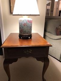 Side table with drawer - and porcelain lamp