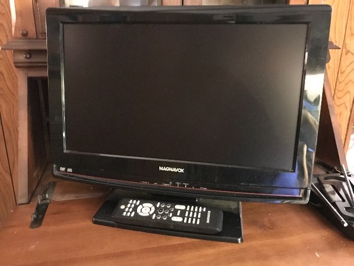 Magnavox 19” Flatscreen TV  39
