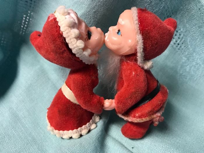 Young Mr. & Mrs. Santa Kissing (3.5”h)  6