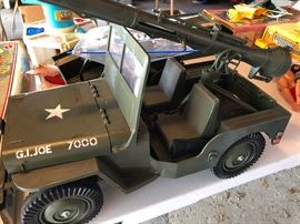 Vintage 1965 GI Joe official Jeep 7000 Combat Set with Extras