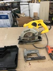 SEVERAL POWER HAND SAWS
