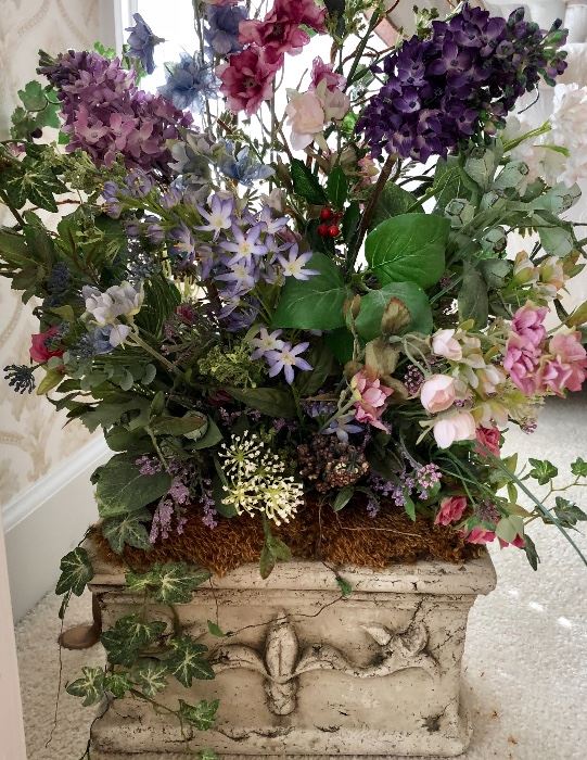 Beautiful floral arrangement 