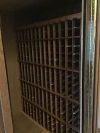 Walk in wine cooler - needs to be taken out and removed 