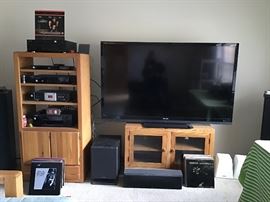 70” screen tv - see box in another picture so you cna reserwxh yourself 