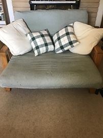 Futon pullout 