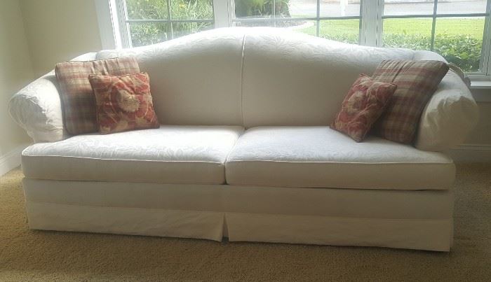 White pull out sofa
$100