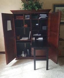 Cabinet desk
$145