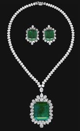 LOT990 Rare Columbian Emerald Necklace Set