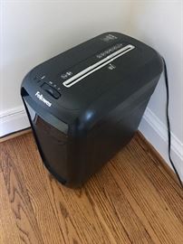 Fellowes shredder