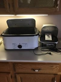 Hamilton Beach Automatic Roaster Oven and West Bend Electric Skillet https://ctbids.com/#!/description/share/53875