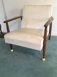MidCentury Chair https://ctbids.com/#!/description/share/53898