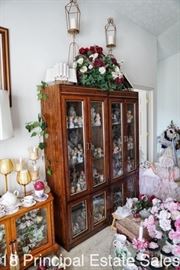 Glass front bookshelves / display cabinets