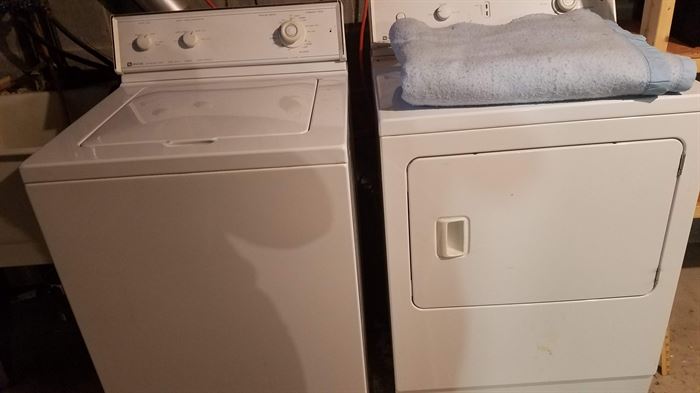 Maytag Washer, Gas Dryer - Matched Pair