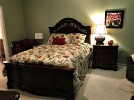 Haverty's Queen Size Bedroom Suite