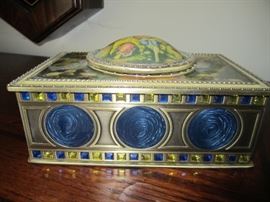 HUMMINGBIRD MUSIC BOX