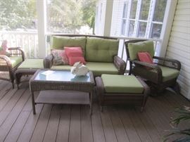 PATIO SET