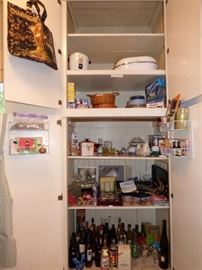 Entertaining items, small appliances, 22" Roaster on top shelf