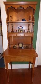Maple Hutch/Desk with lift-up top