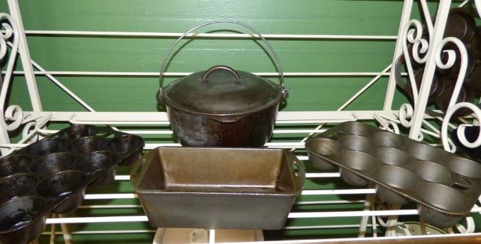 More cast iron : loaf pan, muffin pans, small dutch oven with bail handle