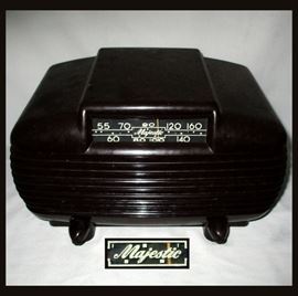 Vintage Bakelite Majestic Radio in Working Order 