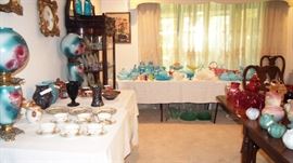 Pair Great Gone with the Wind Lamps