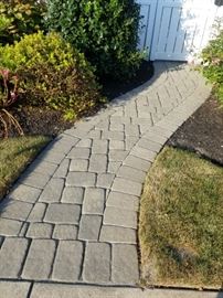 Landscape pavers