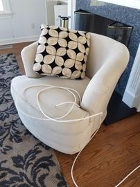 Comfy & casual seating - LazyBoy swivel