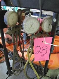 LOT 28 GAUGES