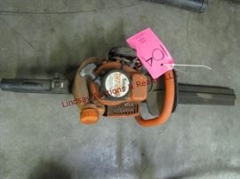 LOT 104 HEDGE TRIMMER