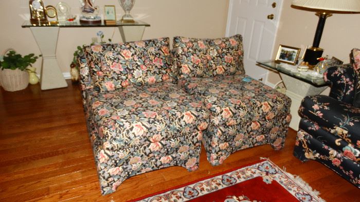 NORWALK CUSTOM UPHOLSTERED ARMLESS SIDE CHAIRS. HOUR GLASS BASE SIDE TABLE WITH GLASS TOP.