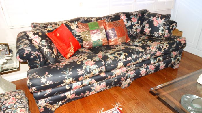 NORWALK FURNITURE CUSTOM UPHOLSTERY SOFA.
