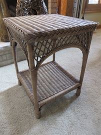 WICKER TABLE