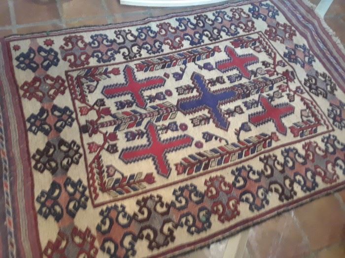 4x6 rug 50% off to close out estate