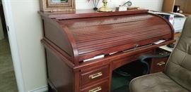 Handy and fabulous roll top desk