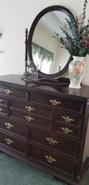 Chest of drawers with fabulous mirror