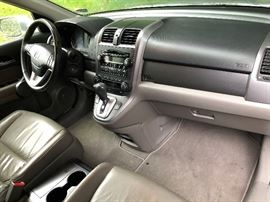2009 Honda CRV EXL - Less than 20,00 miles!