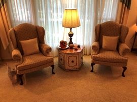 Sherrill Furniture Sitting Chairs