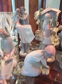 LLadro lady and Umbrella sold..others are still for sale.