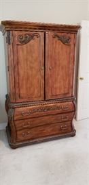 armoire with 3 drawers