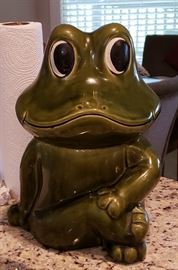 frog cookie jar