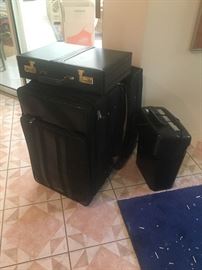 Luggage set