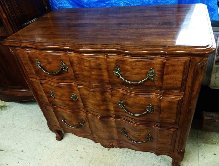 Vintage Davis Cabinet 3-drawer Dresser